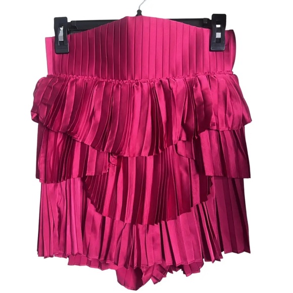 Andrea Iyamah - Hibi Pleated High Waisted Shorts Skort in Cherry- Size- M - Picture 8 of 16